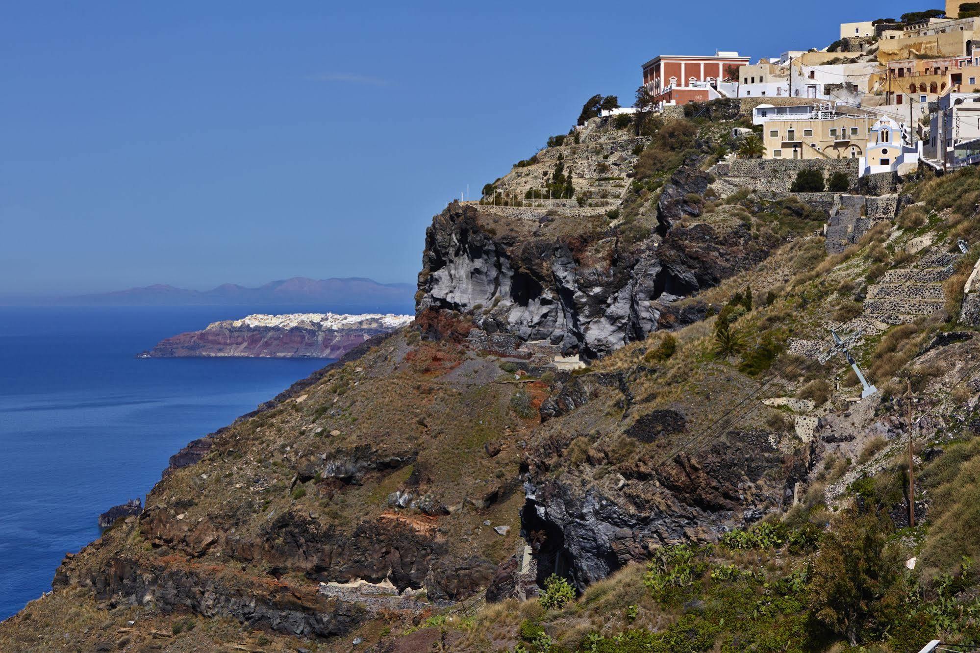 Caldera Cliff Suites Fira  Exterior photo